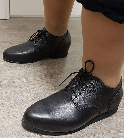 Custom Footwear _ Black Shoes _ Elio's Foot Comfort